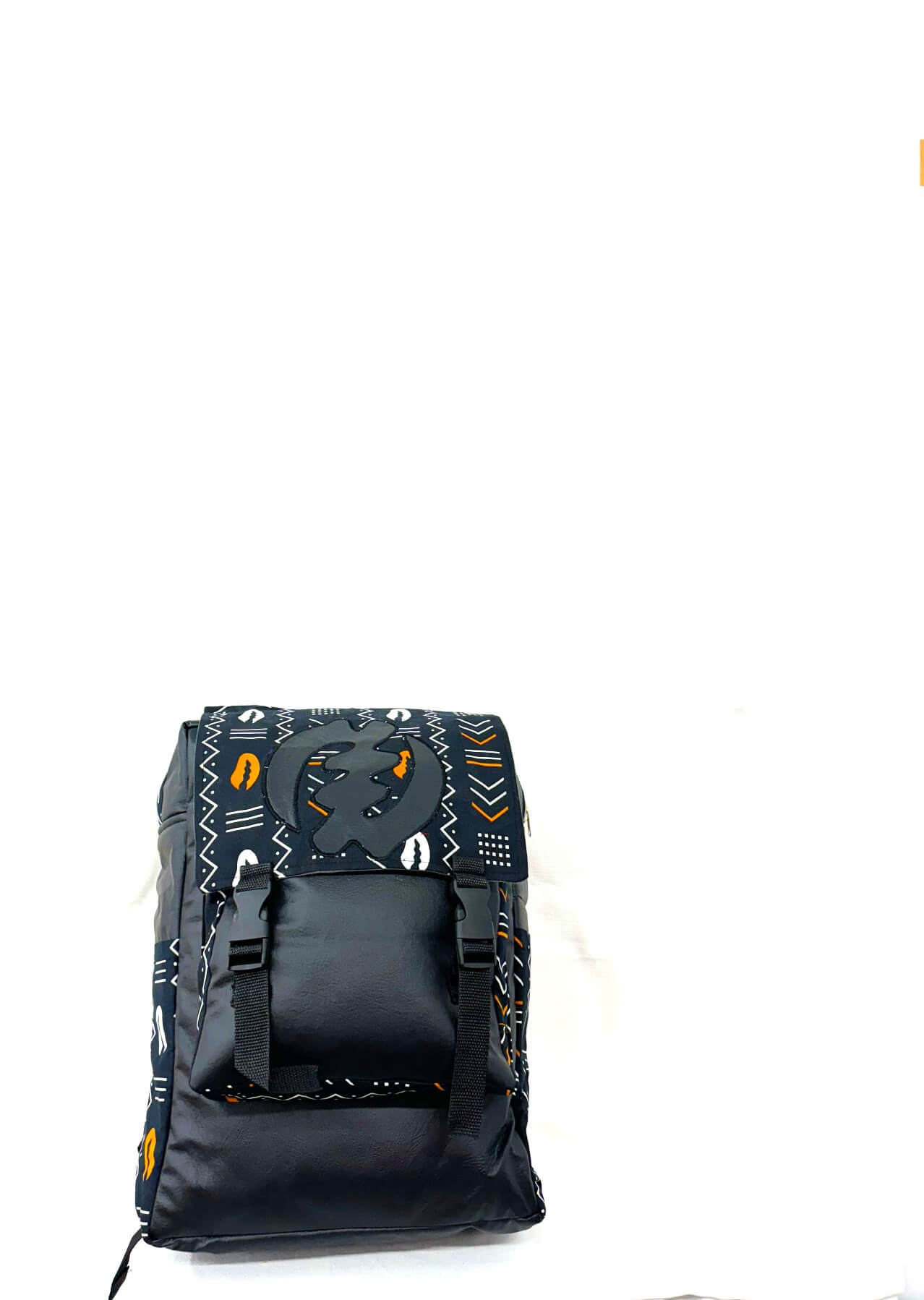 Ghanian Plade Black/brown/white
