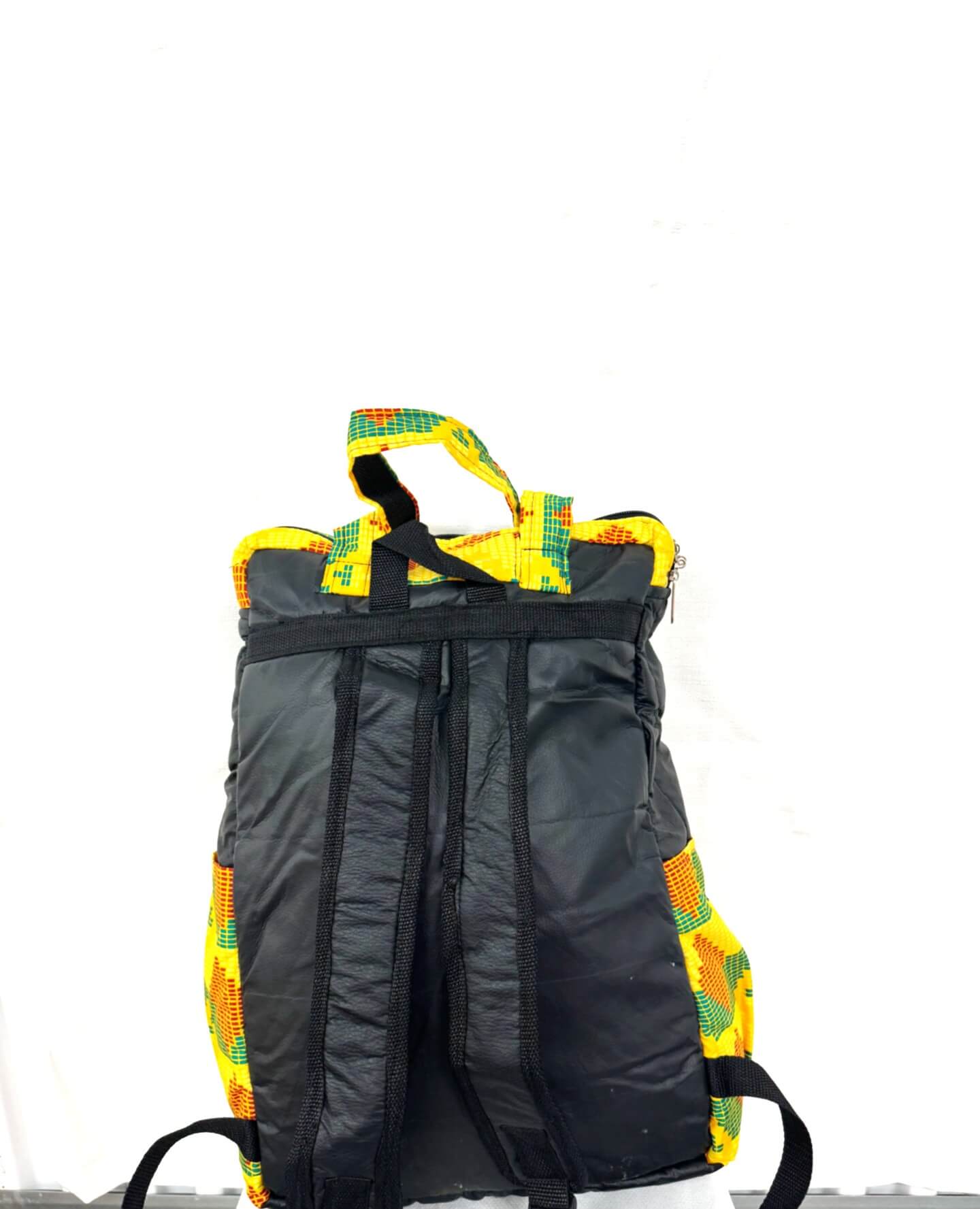 Tema Kwa Black/yellow/green alternate view