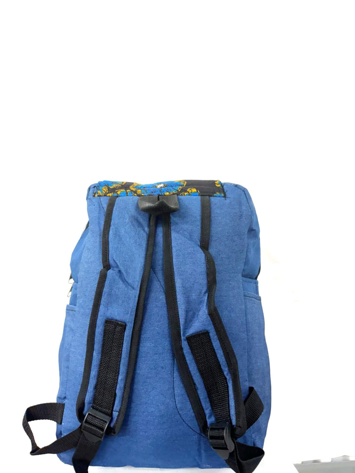Accra beauty Blue/brown/white alternate view