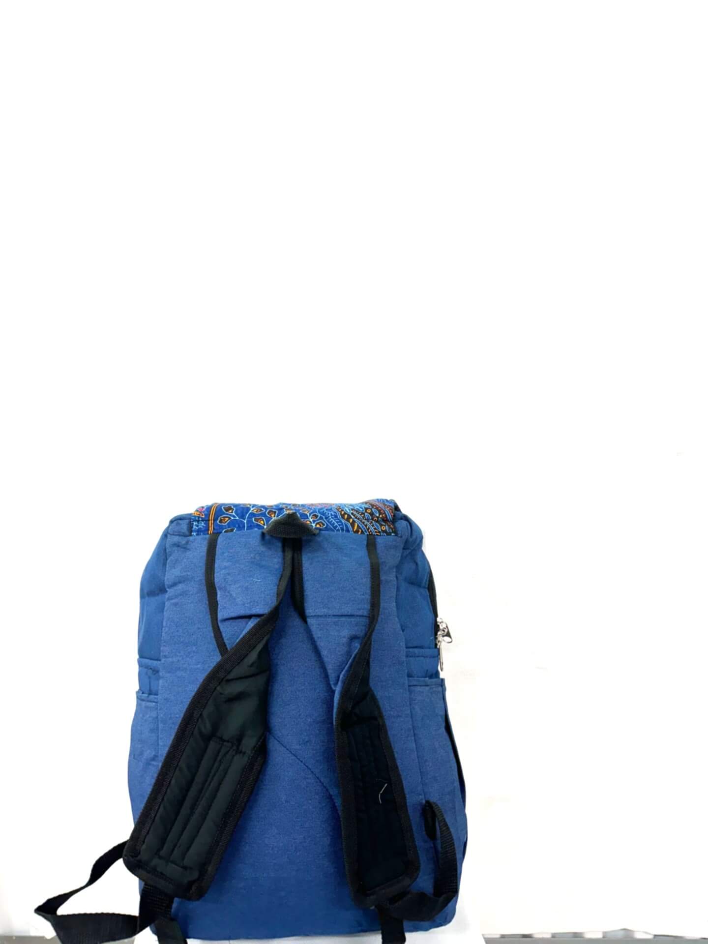 Accra Beauty Blue/gray/brown alternate view