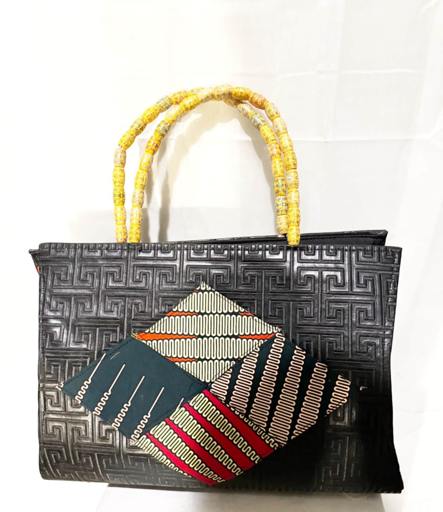 Dondon Leather Black/green/red/gold