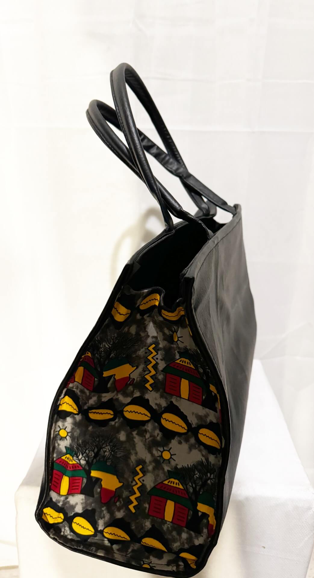 Dondon Leather Black/red/gray/yellow alternate view