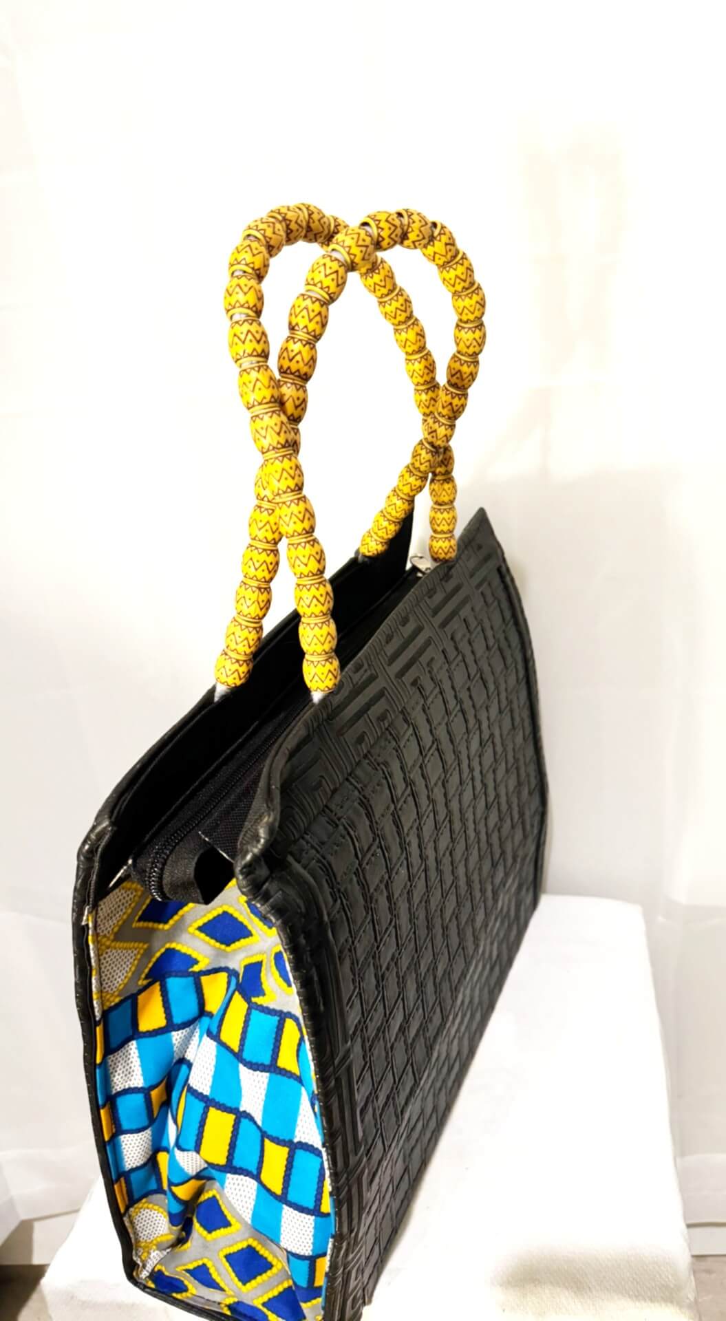 Obasaki Black/yellow/blue alternate view