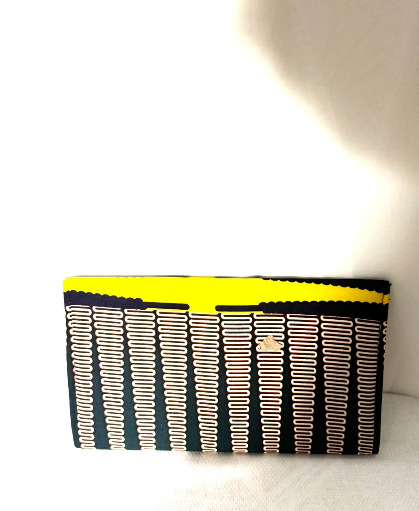 Akwaaba Yellow/gray/green alternate view