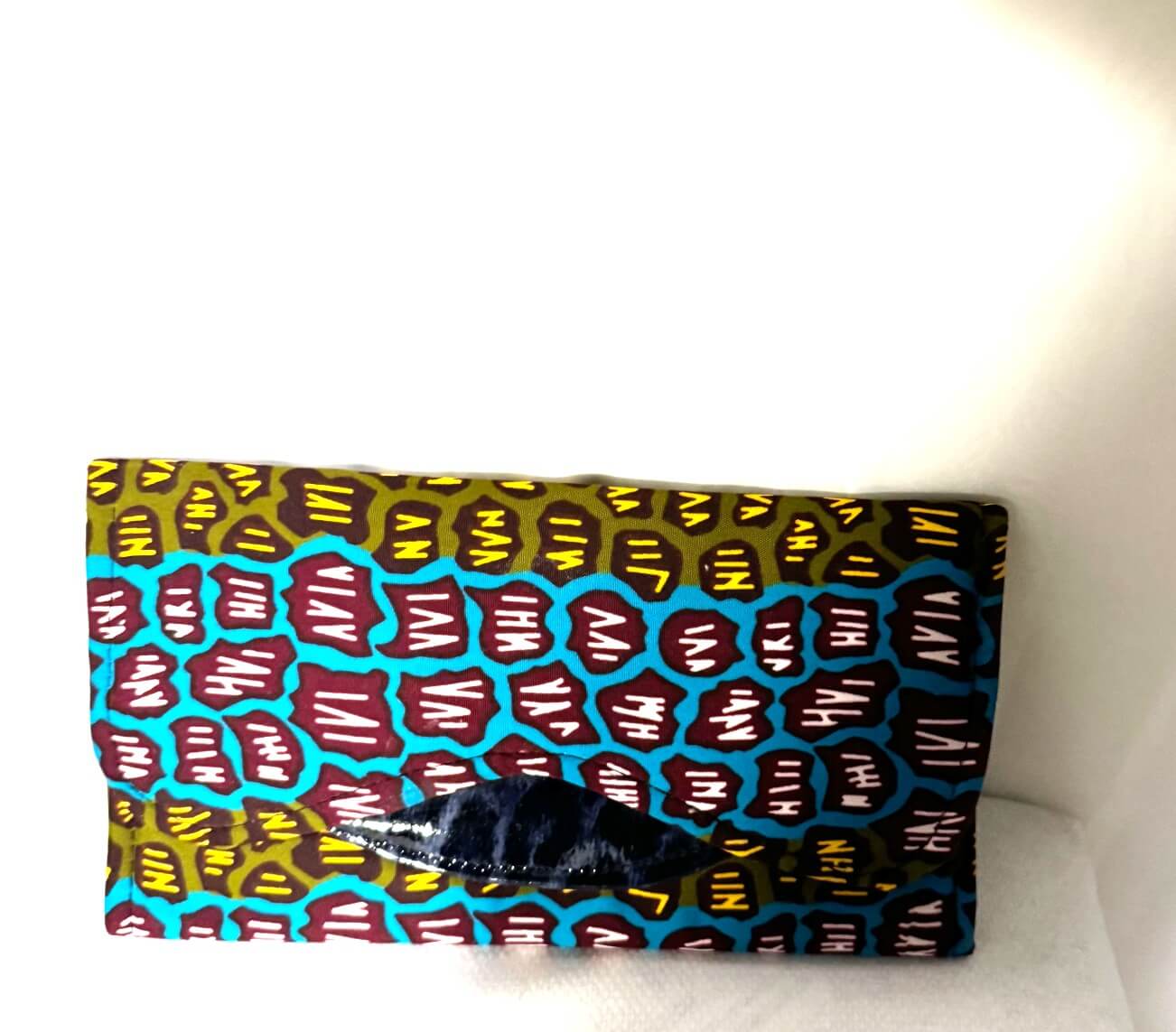 Akwaaba Brown/cyan/yellow