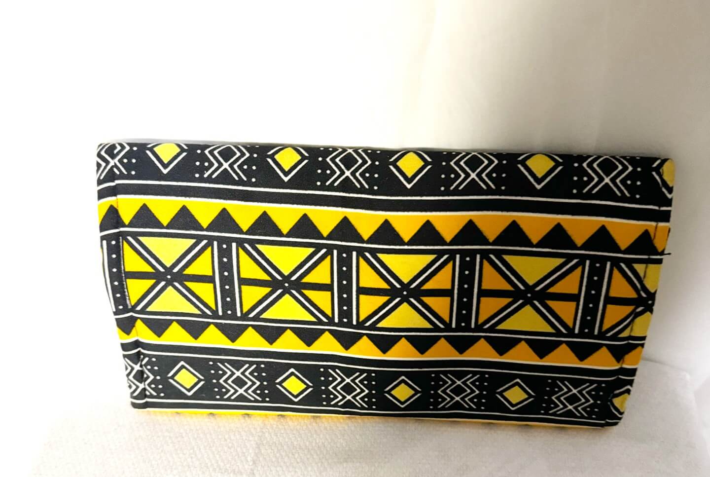 Akwaaba Black/yellow/gold alternate view