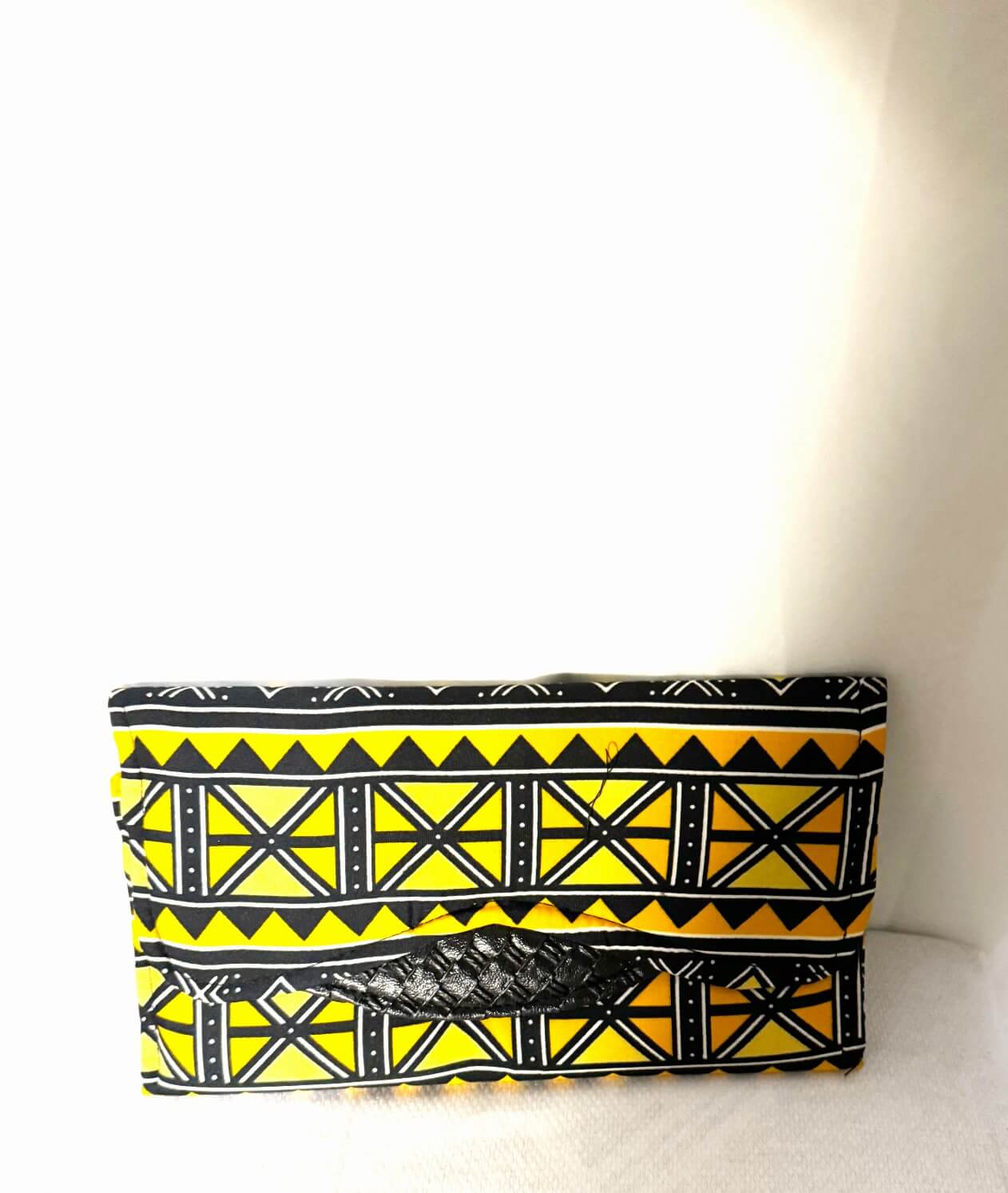 Akwaaba Black/yellow/gold