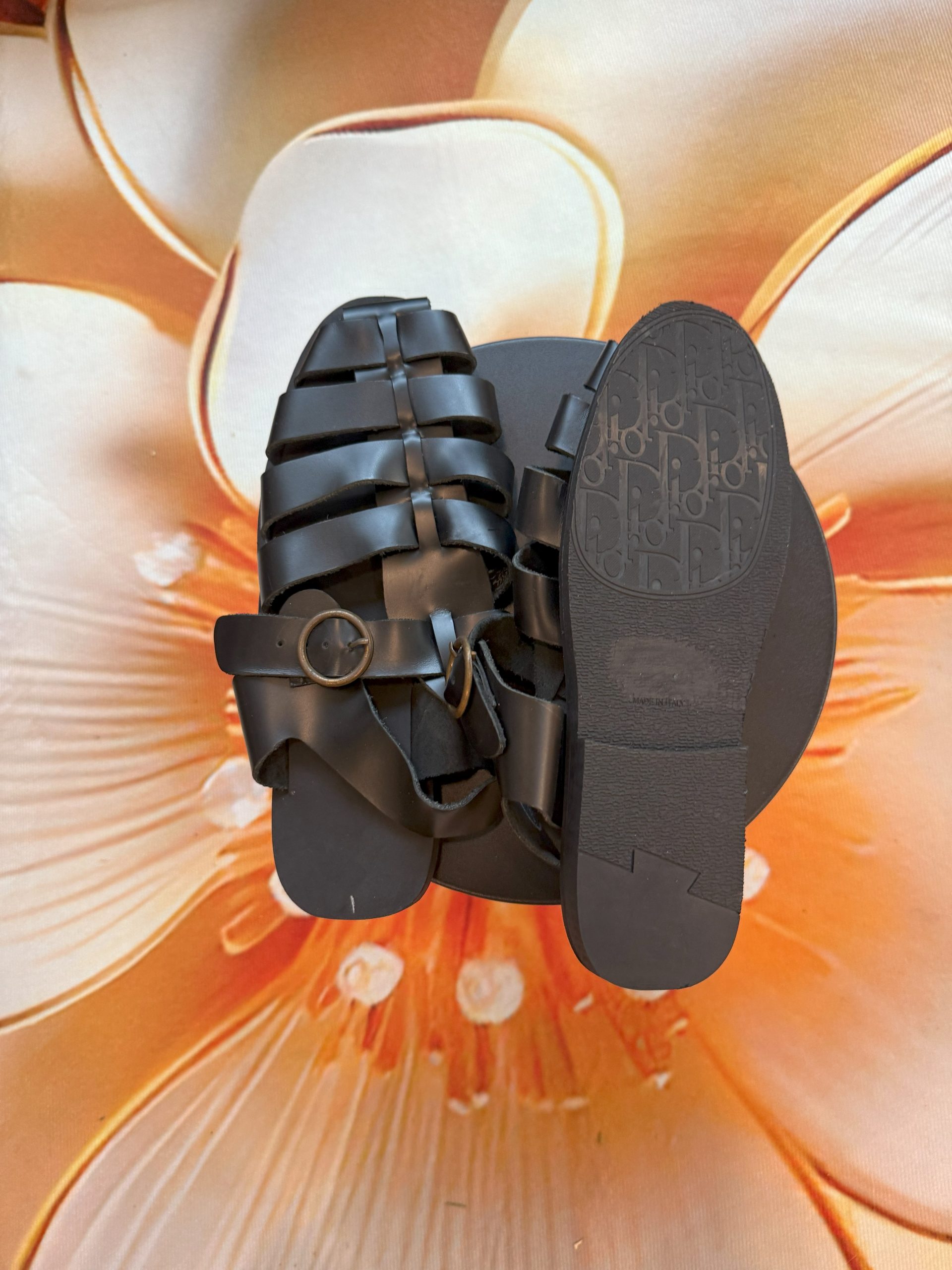 Afrik Slip – On Sandals 4