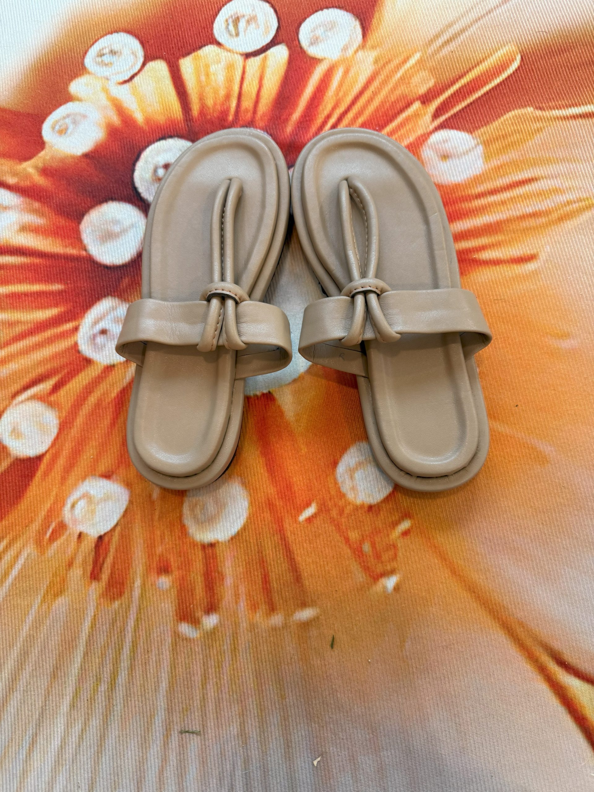 Thong Sandals 2 alternate view