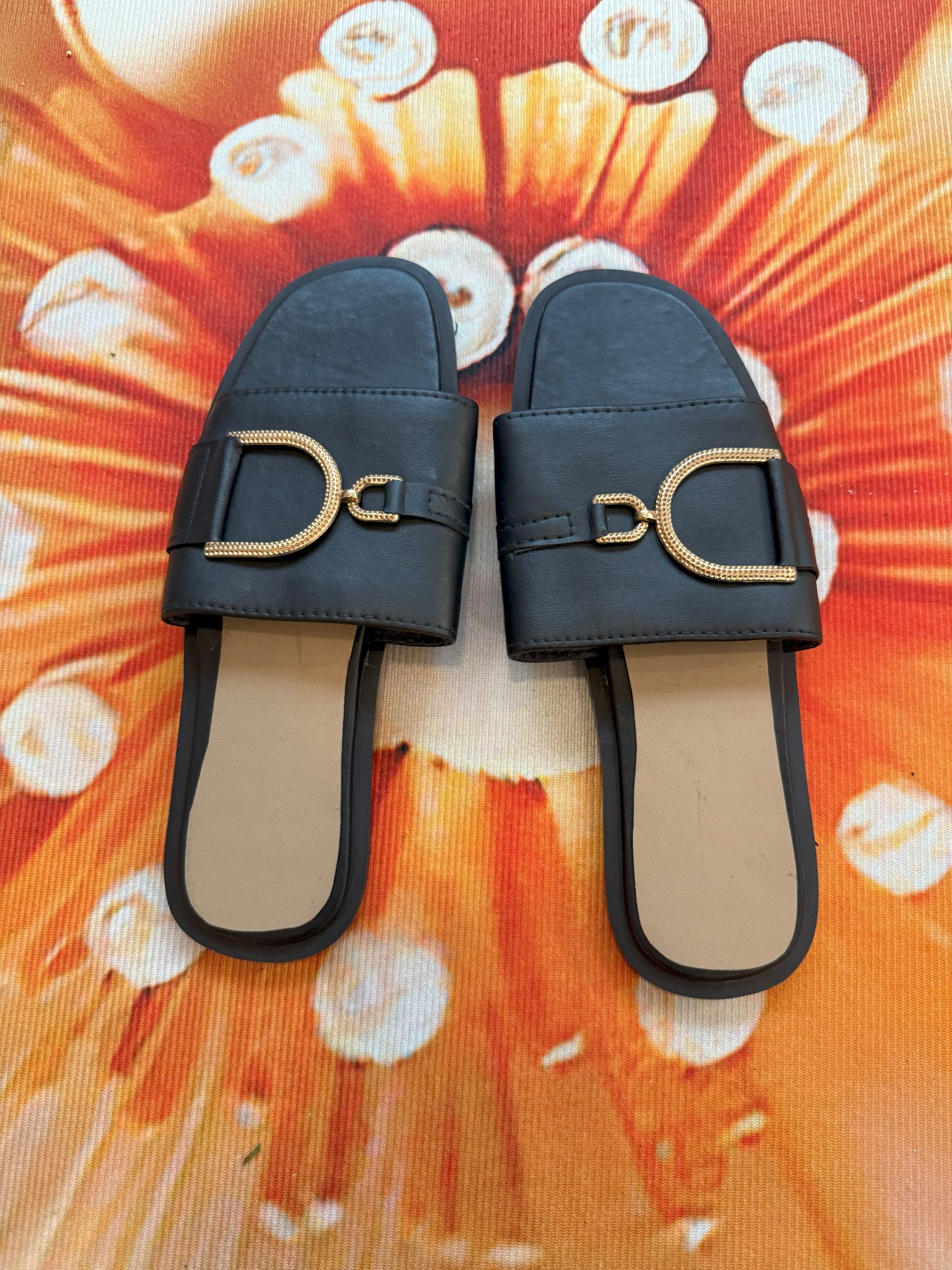 Afrik Slip – On Sandals 9