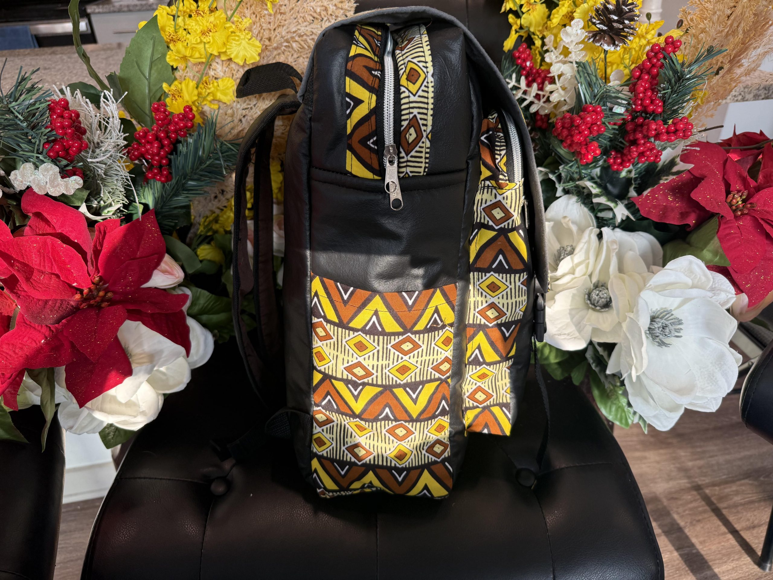 Ghanian Plade Black/brown/granola alternate view
