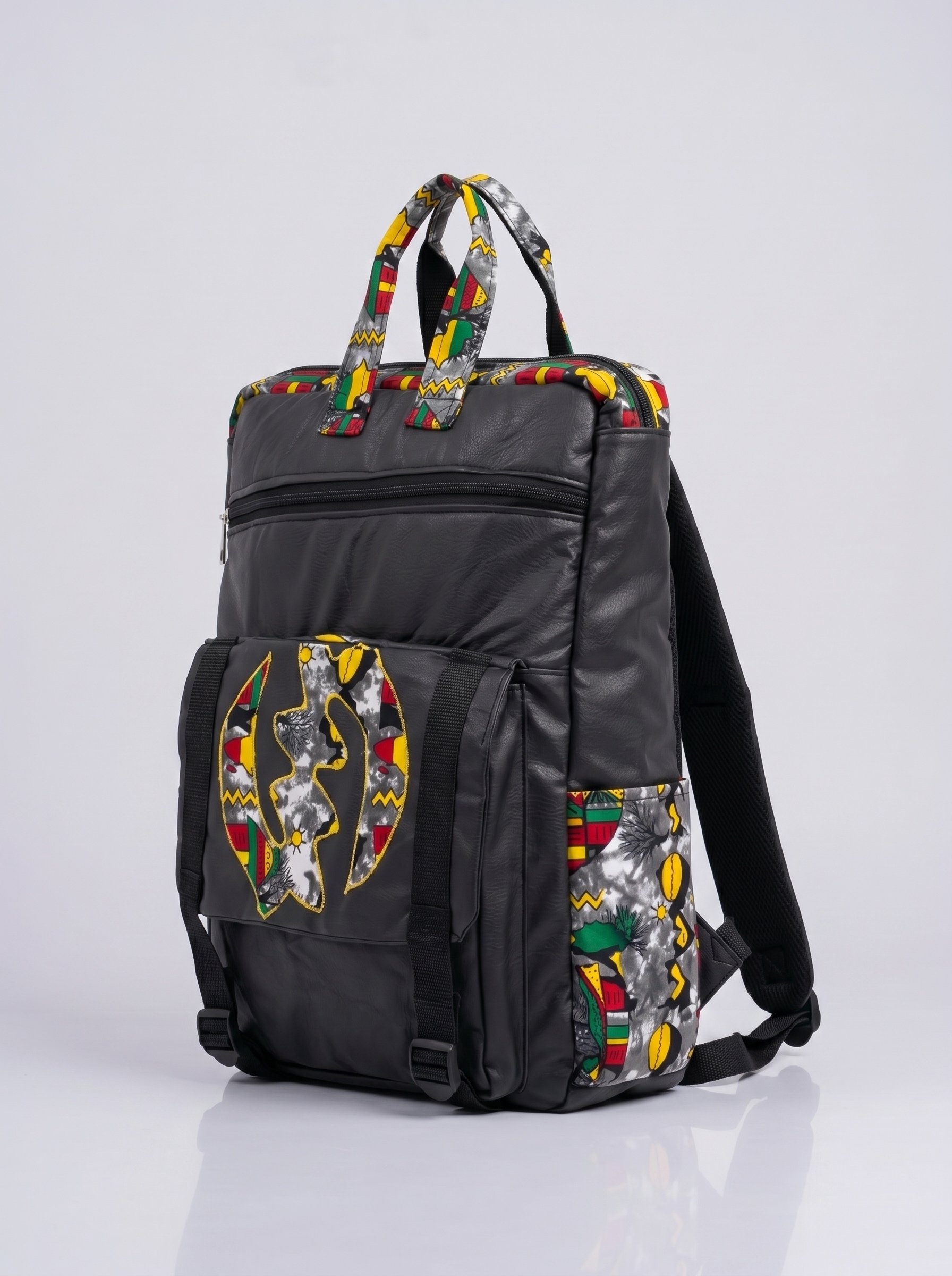 African Backpack – Odo Nnyew Fie Kwan