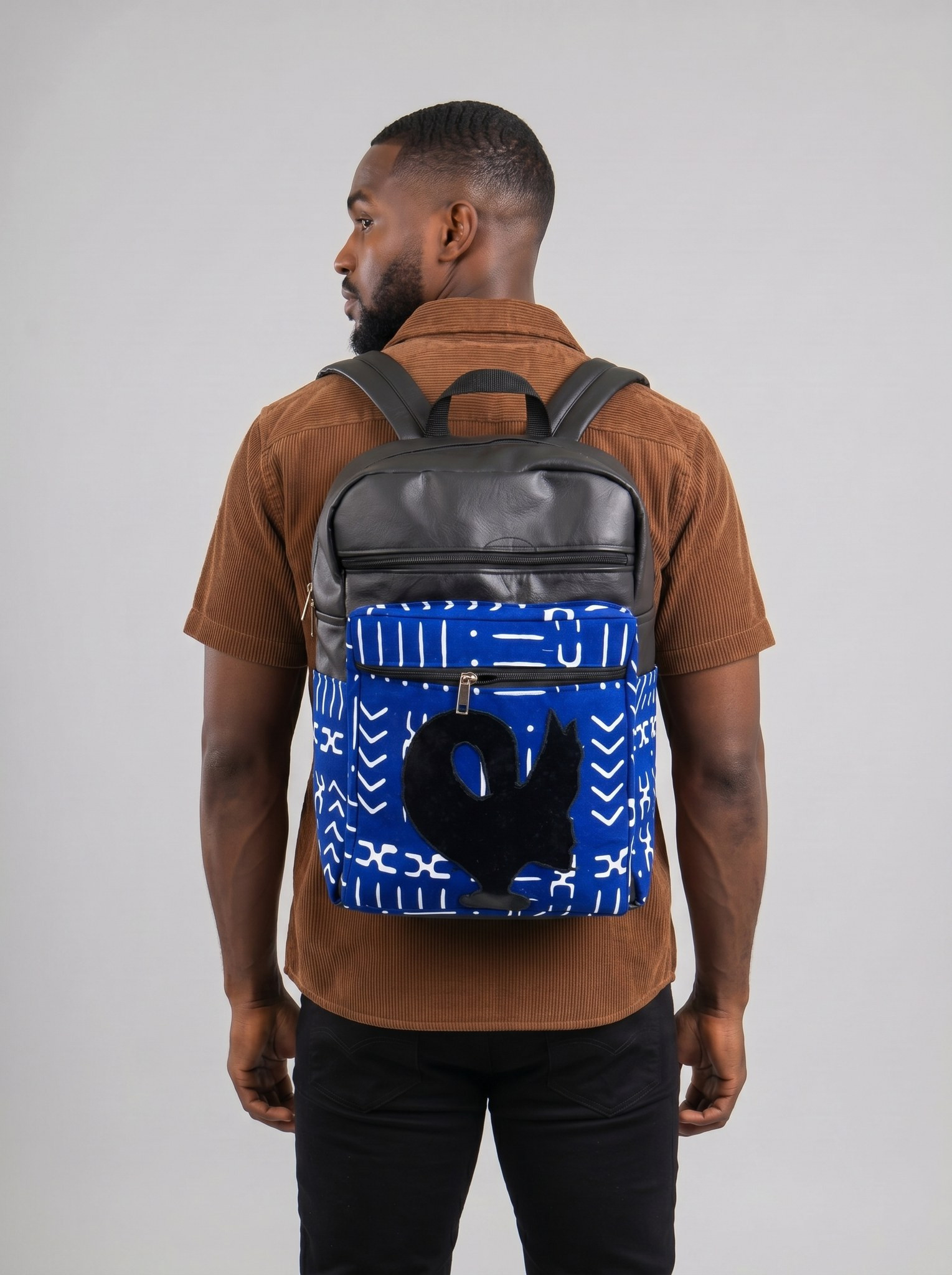 Leather Backpack – Gym Bag | Akoma alternate view